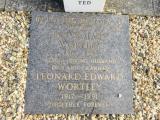 image of grave number 679232